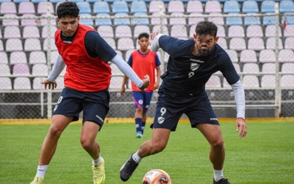 Bolívar cierra su estadía en Cusco y anuncia foco en clásico contra Tigre