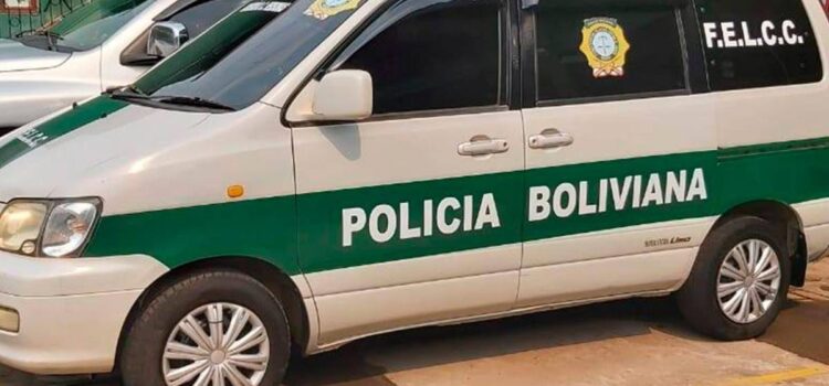 Policía de La Paz aprehende a ayudante de bus que roba celulares a pasajeros dormidos