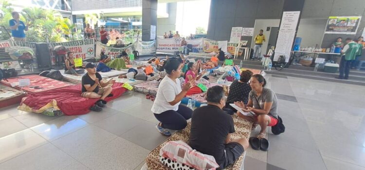 Trabajadores en salud de Santa Cruz levantan huelga y anuncian atención desde viernes