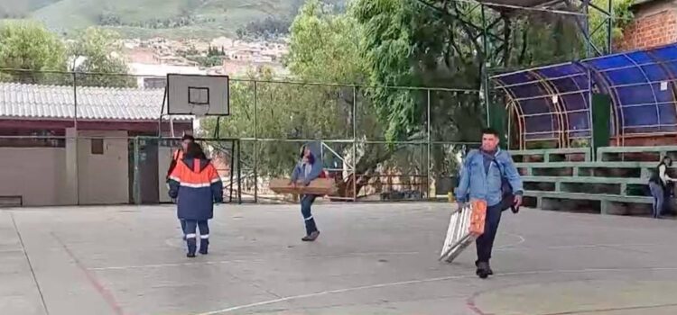 Cochabamba impulsa mantenimiento en escuelas con avance del 75 por ciento antes de clases