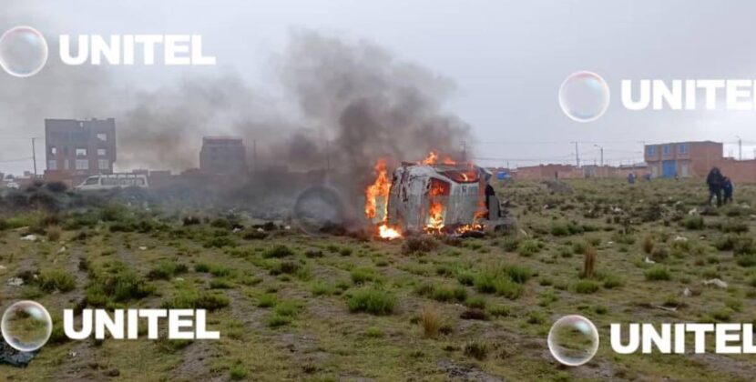 Policía de El Alto captura a dos sospechosos de robo tras persecución y quema de vehículo