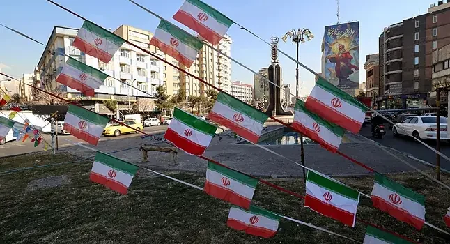 Irán confirma seis muertos tras dos explosiones y niega ataques terroristas