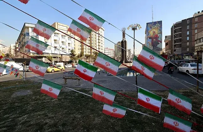 Irán confirma seis muertos tras dos explosiones y niega ataques terroristas