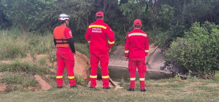 Joven en La Paz salva a su mascota y muere ahogado en laguna