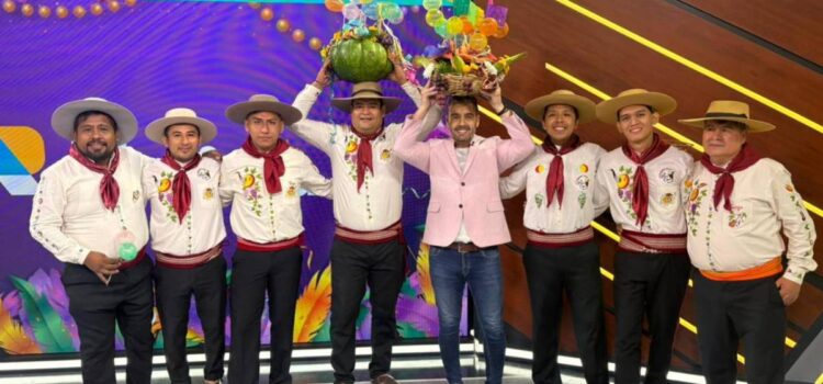 Tarijeños celebran con alegría y tradición el Jueves de Compadres en Tarija