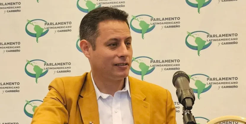 Ministro Lupo advierte que vicepresidente Lara debe resolver sus propios problemas en Bolivia