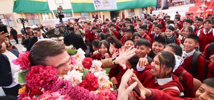 Gobernación de La Paz inaugura año escolar y propone gran acuerdo para normas educativas