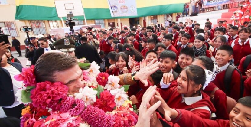 Gobernación de La Paz inaugura año escolar y propone gran acuerdo para normas educativas