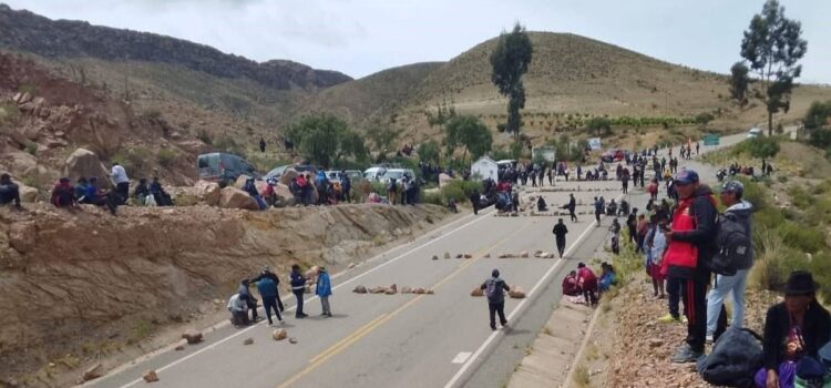 Legislativo no invita a la COB y anuncia 100 adhesiones para ley antibloqueo en Bolivia