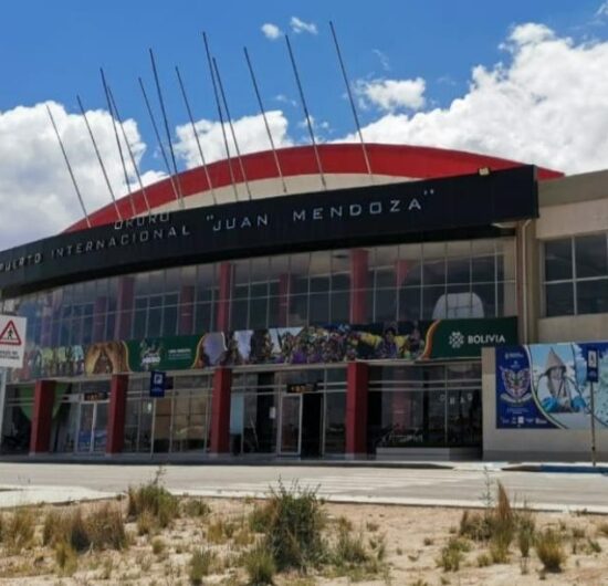 Gobierno impulsa vuelos internacionales en aeropuertos de Oruro y Tarija para Carnaval