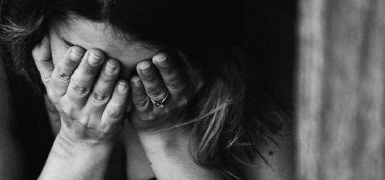 Iglesia evangélica en La Paz anuncia separación temporal de pastor investigado por estupro