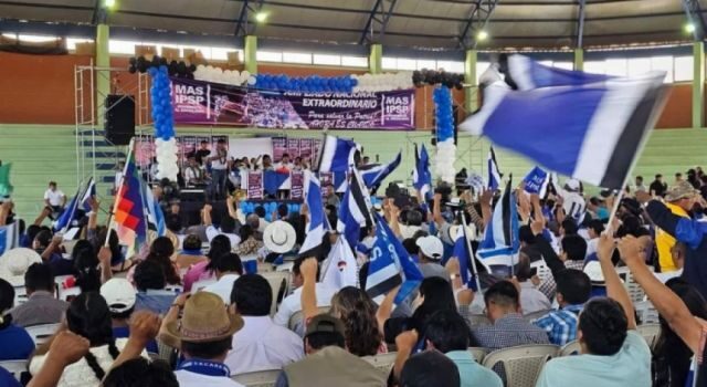 Denuncian que el MAS protege a funcionarios en instituciones públicas de Bolivia