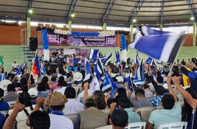 Denuncian que el MAS protege a funcionarios en instituciones públicas de Bolivia