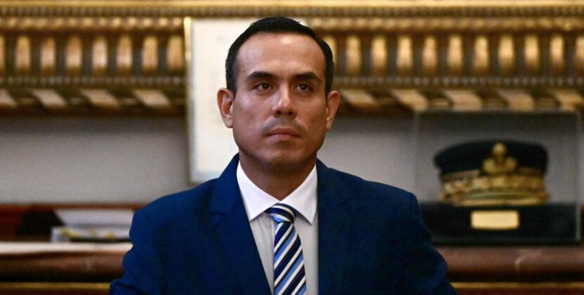 Congreso de Perú debate destitución del presidente interino José Jerí el martes