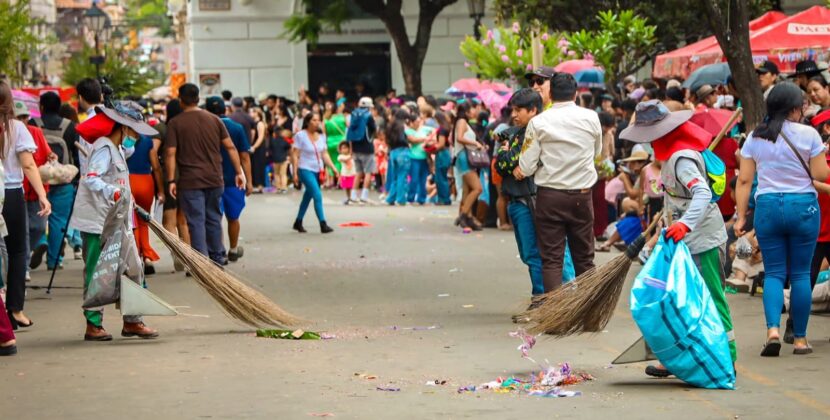 EMAT impulsa gestión ambiental en Santa Cruz con nuevos carros basureros adquiridos