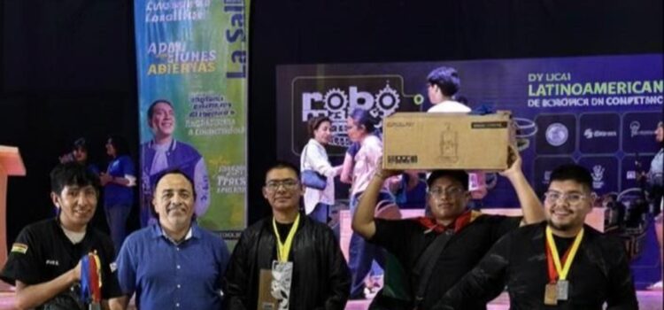 Bolivia gana 24 medallas en el Master Continental de Robótica 2026 en México