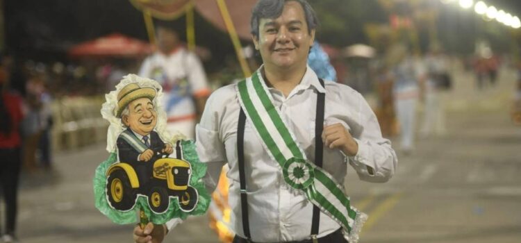 Ballet Cruceño dedica homenaje a Percy Fernández en Corso Cruceño