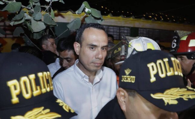 Perú confirma su octavo presidente en diez años de crisis política