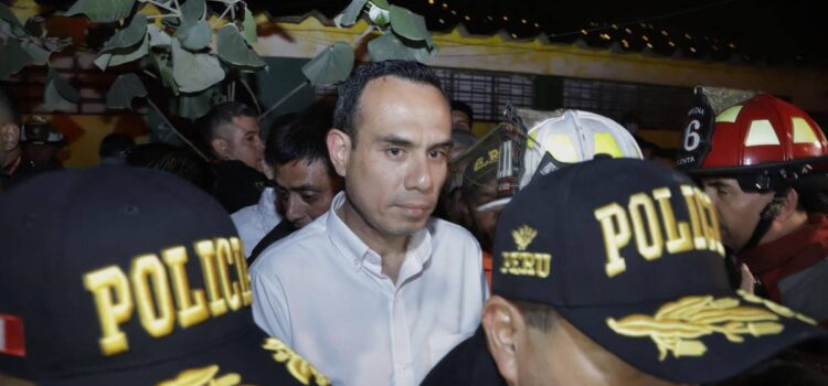 Perú confirma su octavo presidente en diez años de crisis política