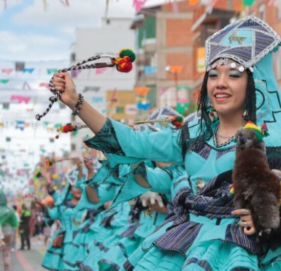 Jóvenes de Oruro denuncian estafa en venta de entradas para Carnaval