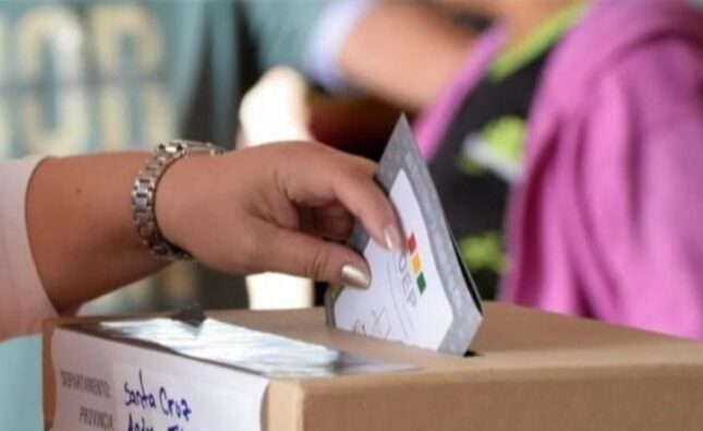 TSE habilita a 7 millones 400 mil electores para comicios de marzo en Bolivia