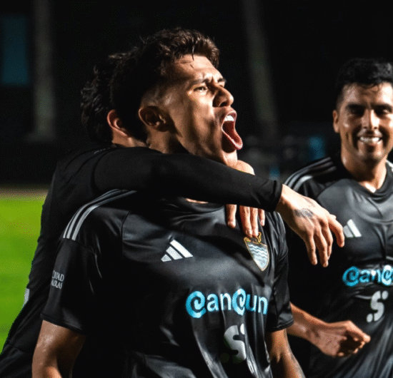 Zabala impulsa a Cancún FC con golazo en victoria clave en México