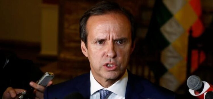 Tuto Quiroga advierte al Gobierno en La Paz que se ponga las pilas en 100 días