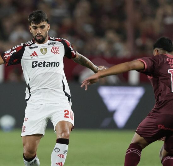 Lanús vence a Flamengo en la ida de la Recopa Sudamericana en Brasil