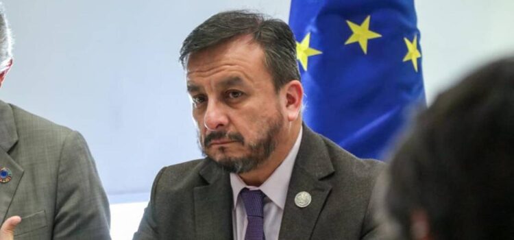 Ministro Medinaceli confirma llegada de gasolina importada con niveles de goma en límite superior