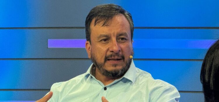 Ministro de Hidrocarburos confirma importación de crudo para refinar en Bolivia según DS 5548