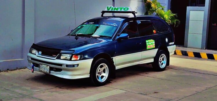 Joven taxista en La Paz sobrevive tras violento atraco de falsos pasajeros