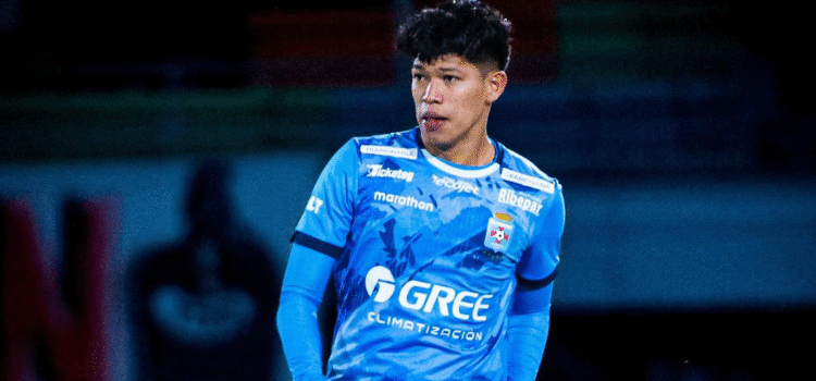 Denilson Durán revela dificultades económicas en su infancia y compromiso con el fútbol boliviano