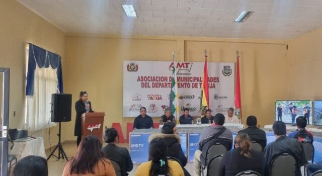 AMT cuestiona contradicciones en propuesta de reparto 50 50 en La Paz