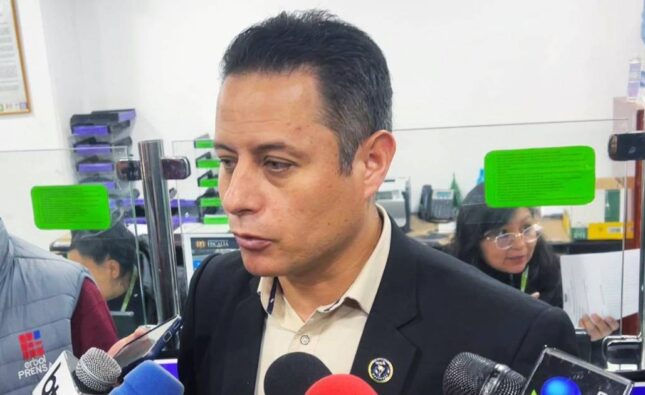 Edmand Lara advierte que Viru Viru y la Aduana facilitan el narcotráfico en Santa Cruz