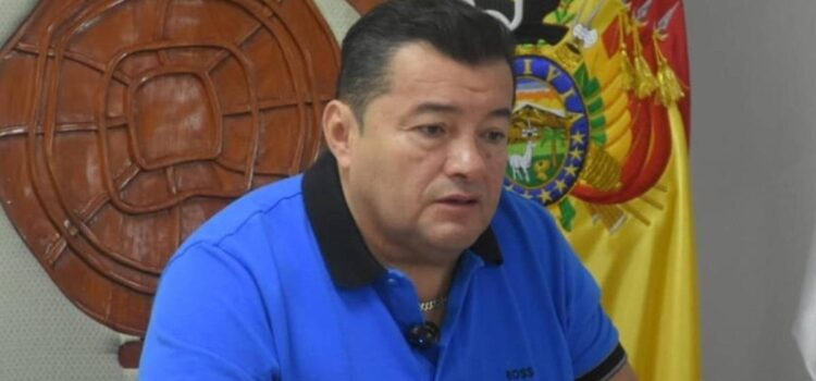 Fiscalía pide 180 días de detención preventiva para alcalde Jhonny Fernández en caso pavimento