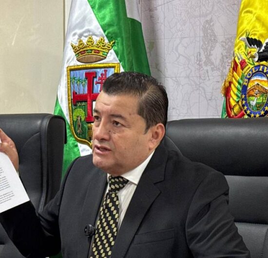 Alcalde de Santa Cruz pasa segunda noche en la Felcc y será juzgado este jueves