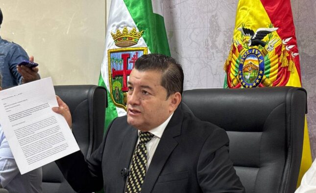 Alcalde de Santa Cruz pasa segunda noche en la Felcc y será juzgado este jueves