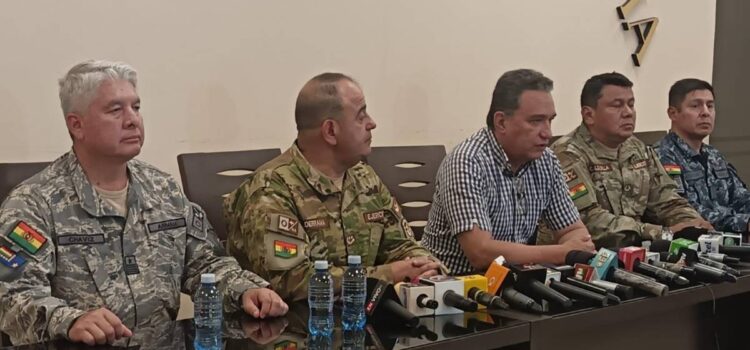 Gobierno confirma tres investigaciones y análisis de caja negra tras siniestro aéreo