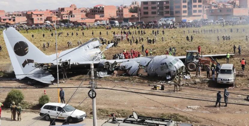 Tribunal envía a cárcel a 19 acusados por robo en avión accidentado en El Alto