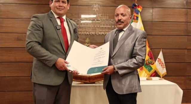 TED Tarija posesiona a Heby Ponce de León como nuevo vocal electoral