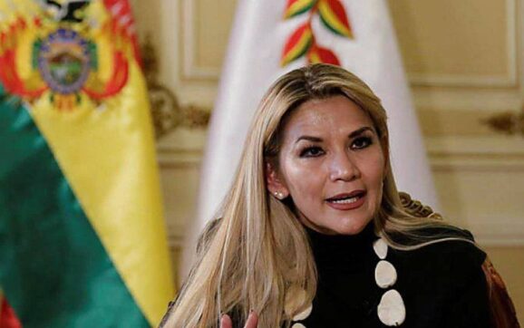 Jeanine Añez advierte a Rodrigo Paz desarticular el boicot en Bolivia