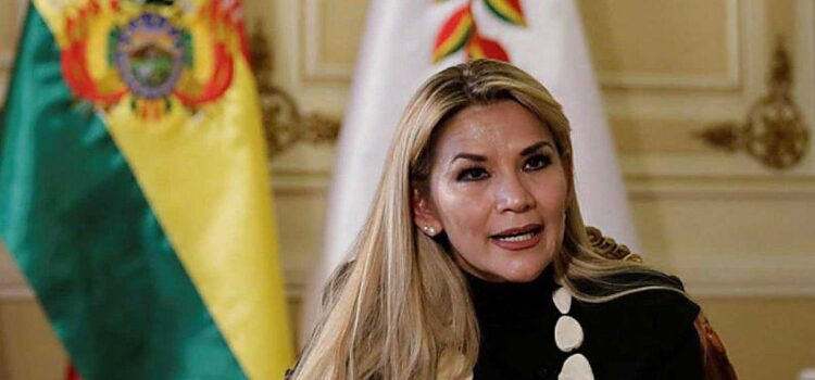 Jeanine Añez advierte a Rodrigo Paz desarticular el boicot en Bolivia
