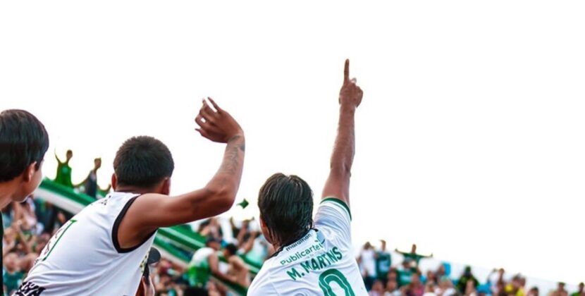 Marcelo Martins marca gol en La Paz y dedica un homenaje especial