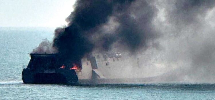 Estados Unidos anuncia plan contra Trump tras hundir buque y matar 87 en España