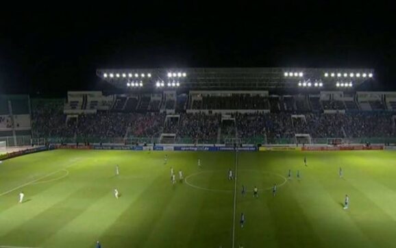 Gobernación de Santa Cruz acusa a CONMEBOL por falla de luminarias en estadio