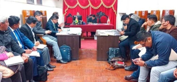 Alcaldía de Potosí amplía a tres meses detención de Cruz y Flores por inestabilidad