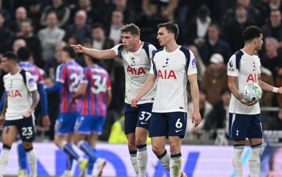 Tottenham pierde con Crystal Palace y se acerca al descenso en Premier League