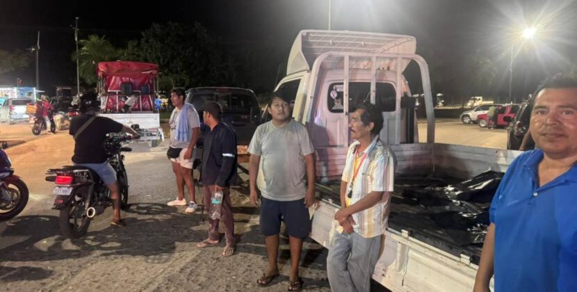 Choferes en Santa Cruz bloquean calles y exigen abastecimiento de gasolina