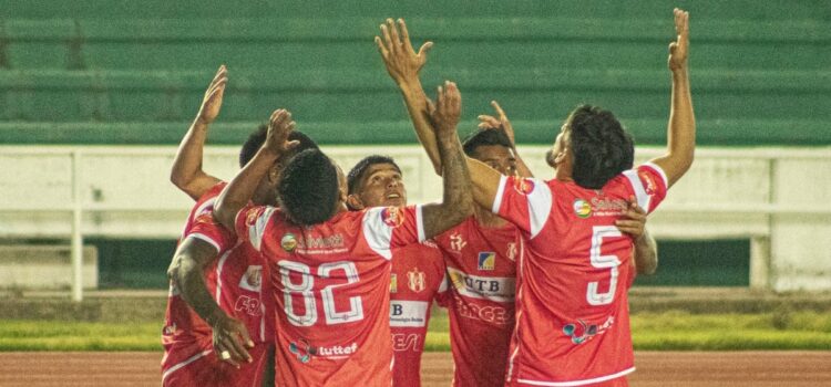 Independiente vence a Real Potosí en Sucre y abre ventaja en el torneo