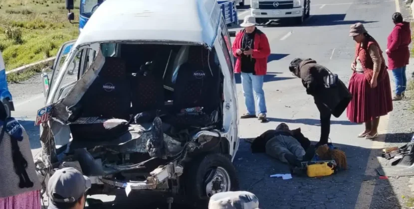 Choque entre minibuses en carretera a Achacachi deja dos heridos y moviliza a emergencias